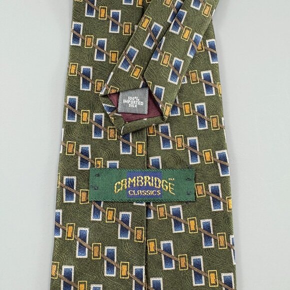 Cambridge Classic Green Geometric Men's Tie 4" x 59" - Picture 3 of 3